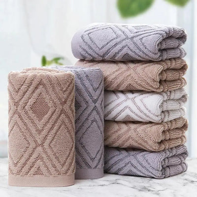 Asciugamano da bagno all'ingrosso 3 colori Eccellente morbidezza Asciugamano da bagno portatile senza sbiadimento Asciugamani altamente assorbenti